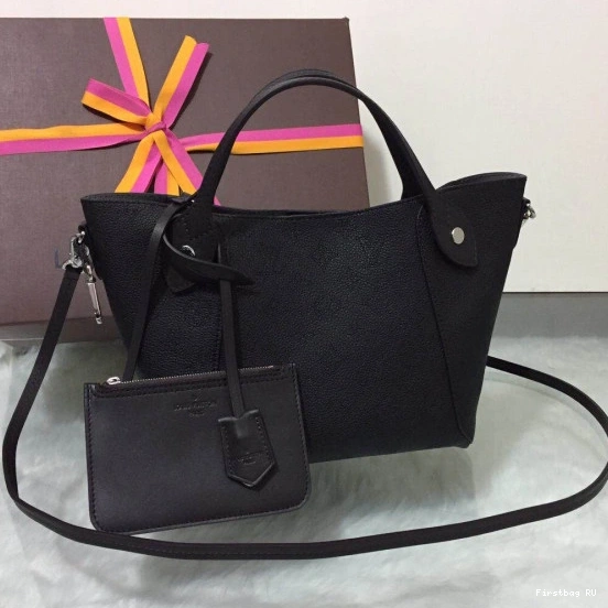 First bags ru reviews VUITTON HINA LOUIS PM 0802
